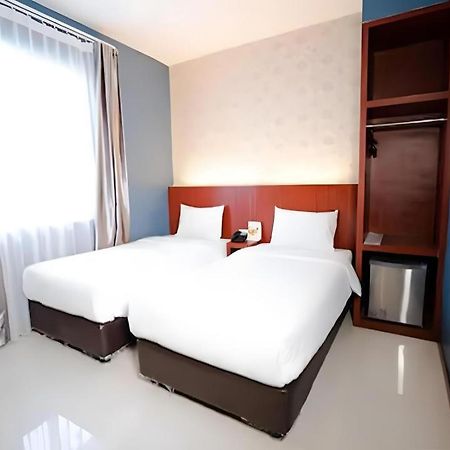 เดอะ ครูว์ โฮเต็ล กัวลานามู อินเตอร์เนชั่นแนล แอร์พอร์ต Hotel เมดาน ภายนอก รูปภาพ