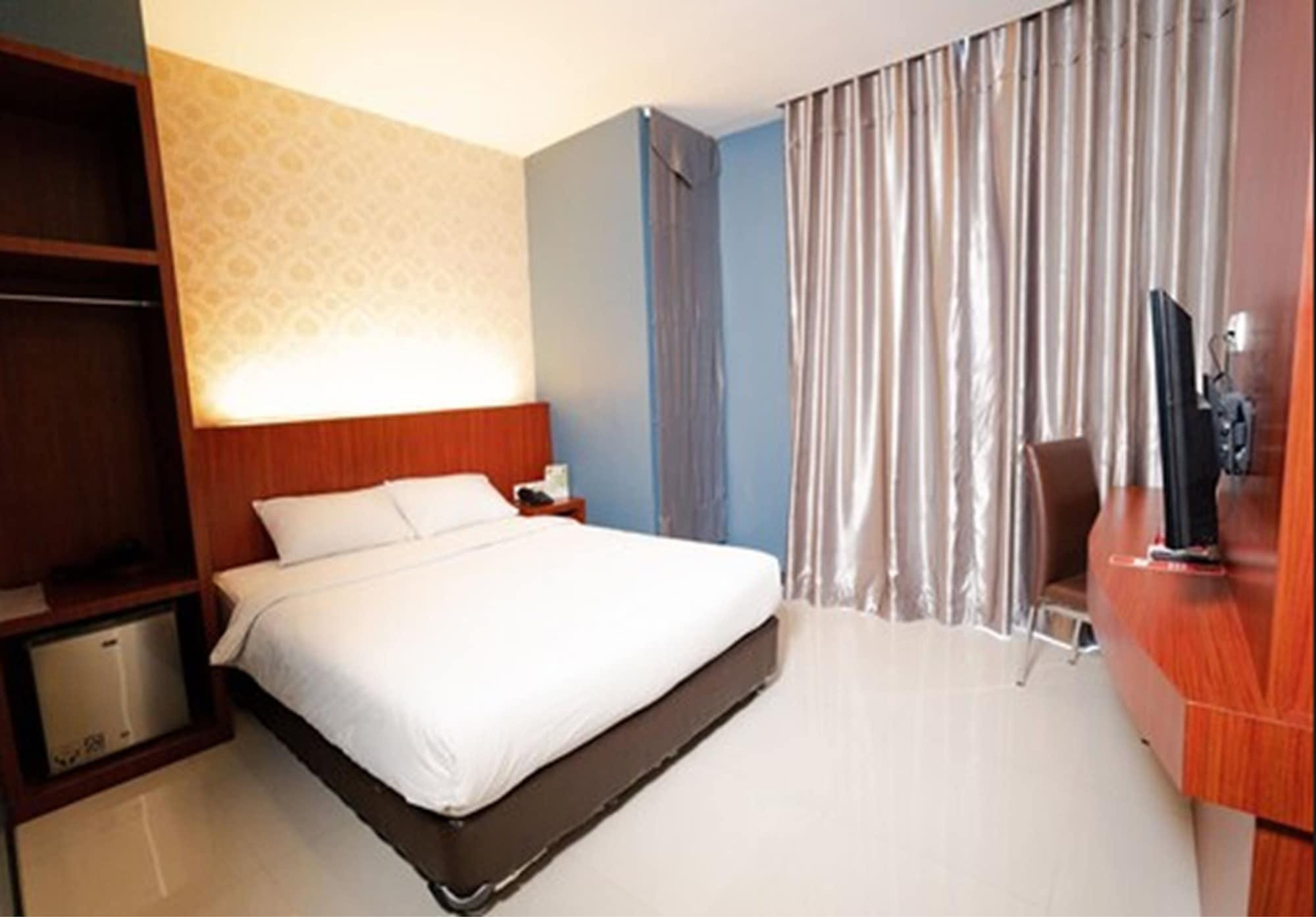 เดอะ ครูว์ โฮเต็ล กัวลานามู อินเตอร์เนชั่นแนล แอร์พอร์ต Hotel เมดาน ภายนอก รูปภาพ