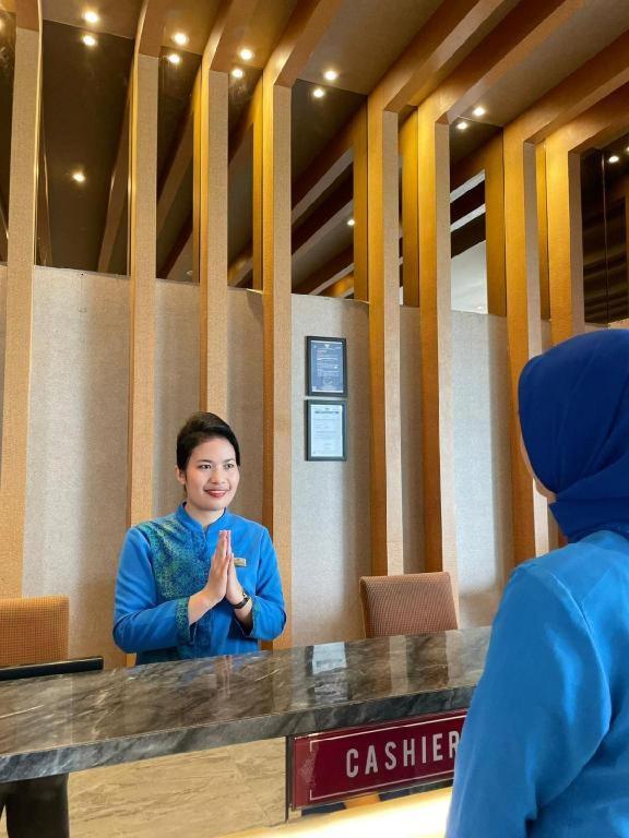 เดอะ ครูว์ โฮเต็ล กัวลานามู อินเตอร์เนชั่นแนล แอร์พอร์ต Hotel เมดาน ภายนอก รูปภาพ