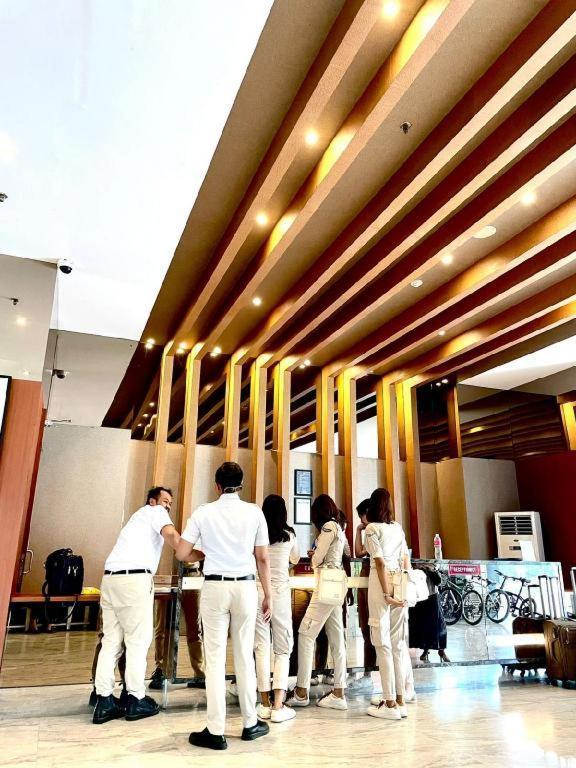 เดอะ ครูว์ โฮเต็ล กัวลานามู อินเตอร์เนชั่นแนล แอร์พอร์ต Hotel เมดาน ภายนอก รูปภาพ