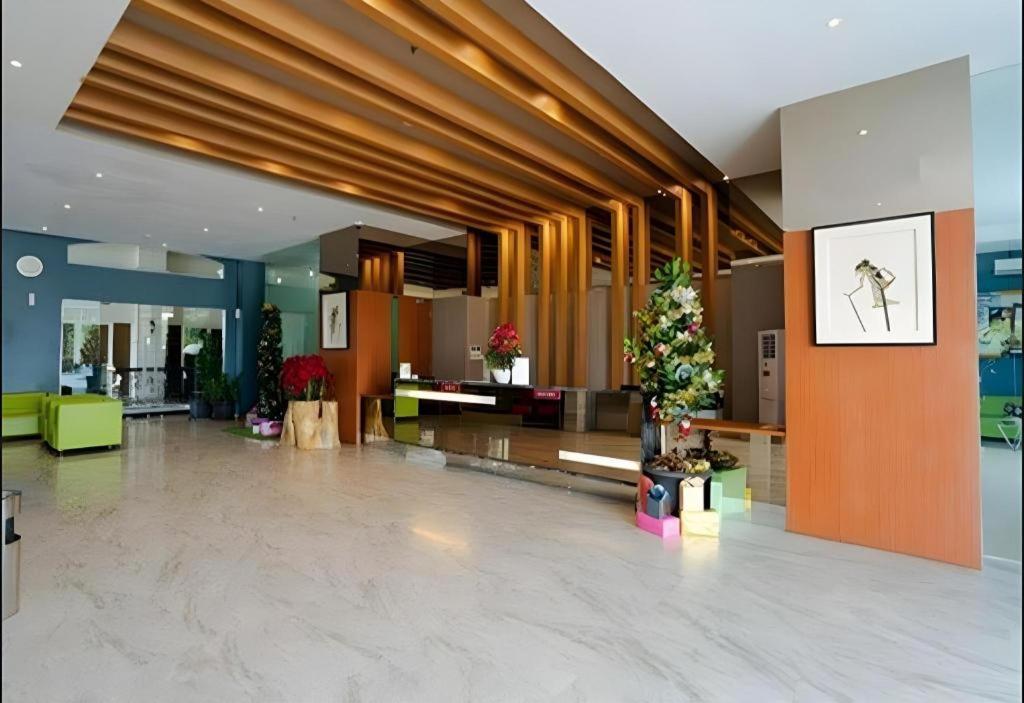 เดอะ ครูว์ โฮเต็ล กัวลานามู อินเตอร์เนชั่นแนล แอร์พอร์ต Hotel เมดาน ภายนอก รูปภาพ
